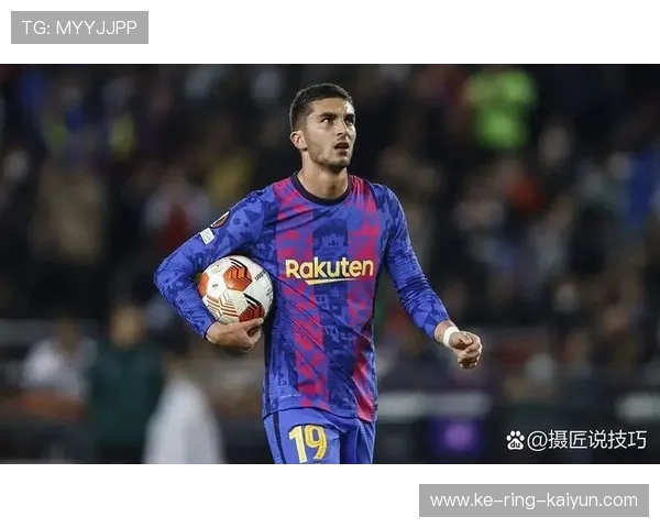 费兰托雷斯精妙插入禁区拉开局面 费兰托雷斯精妙插入禁区拉开局面