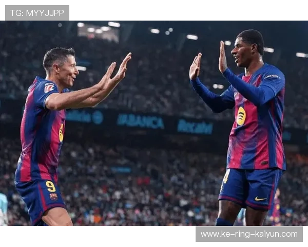 巴萨戴维斯高速插上传中助攻效果拔群：解码攻防新节奏的赛事新星