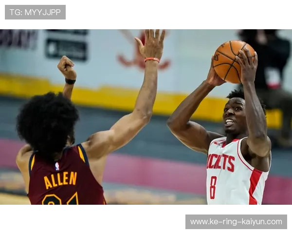 阿德巴约冲击内线连续得手,迈阿密压住对手